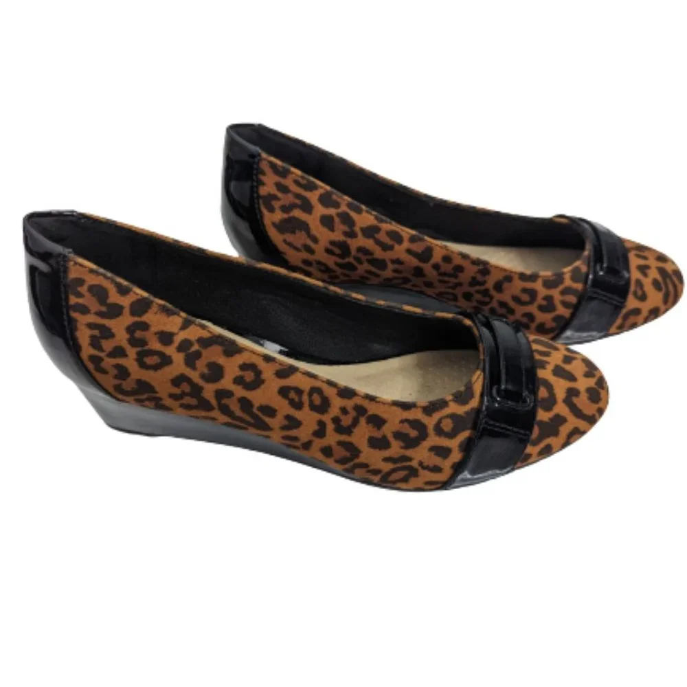 Clarks Leopard Print Mallory Strap Wedge Shoes 7 1/2W